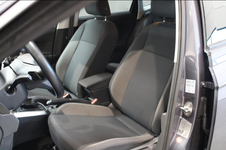 Volkswagen Polo 1.0 TSI Life/PDC/Navi/Carplay Rijklaar incl bovag garantie