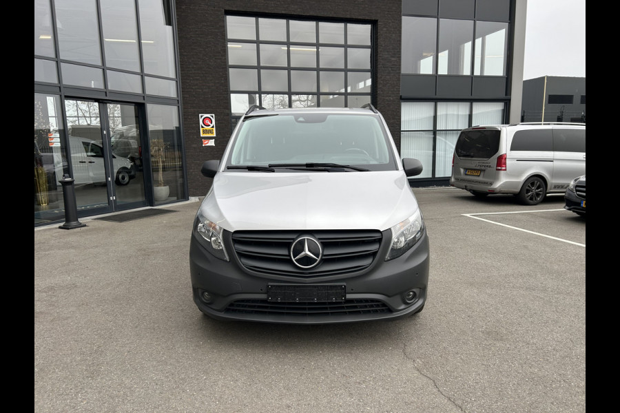 Mercedes-Benz Vito 116 CDI Lang Dubbele cabine / Distronic / Camera / Parkeersensoren / Navigatie / Airco