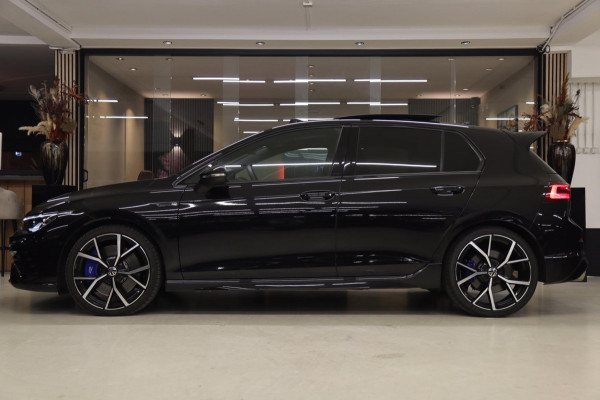 Volkswagen Golf 2.0 TSI R 4Motion AKRAP/PANO/HEADUP/IQ/H-K/BOMVOL