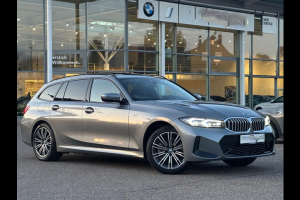 BMW 3 Serie Touring 330e M-SPORT ** ADAPT. LED, LEDER, NAVI+, PANORAMA, TREKH, 19-inch LMV, H&K SOUND ** 1e EIG - UNFALLFREI ** ** INFORMEER OOK NAAR ONZE AANTREKKELIJKE FINANCIAL-LEASE TARIEVEN **