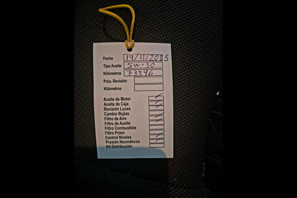 Toyota C-HR 1.8 Hybrid Dynamic . Camera. 18 inch . Apple carplay