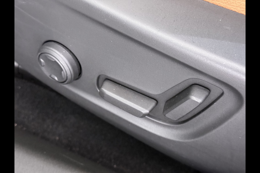 Polestar 2 Long Range 78kWh SOH 92% Leer Panoramadak Adap.Cruise Trekhaak Harman/Kardon®-Audio Memory Apple Carplay Android Auto Navi Ecc Stoel+Stuur+Achterbankverwarming Pdc Elek.Achterklep Lane Assist BLIS Road Sign Info 1e Eigenaar Origineel Nederlandse Auto