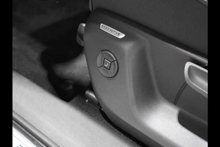 Volkswagen Tiguan 1.5 eHybrid 204pk R-Line Edition Panorama Navigatie Stoel/Stuurverwarming 360 Camera Carplay