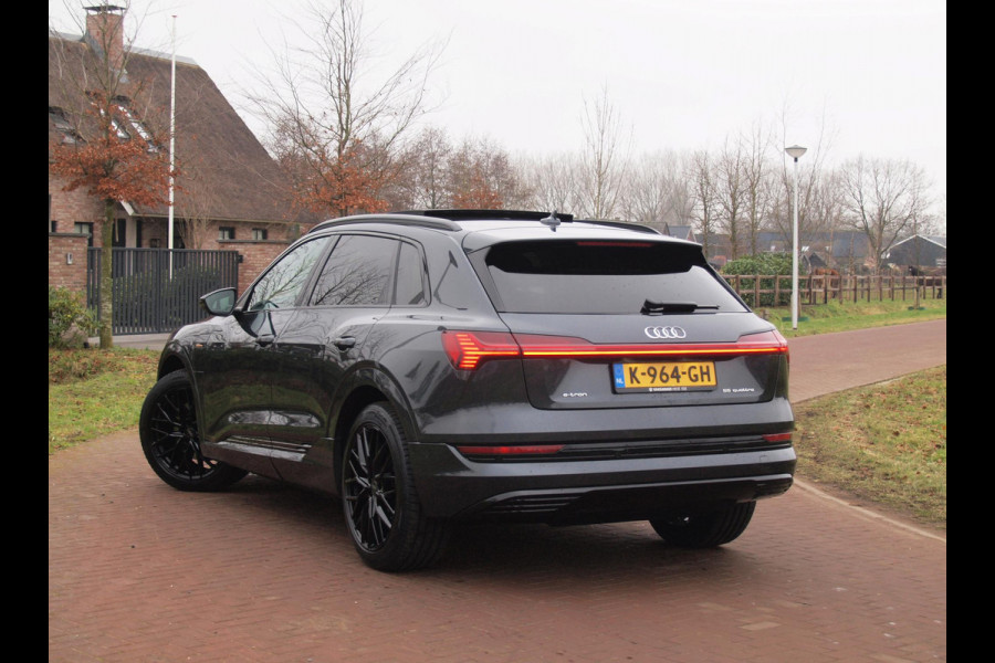 Audi e-tron 55 quattro Business edition Plus 95 kWh | SOH 95% | Panoramadak | B&O | Camera | Sfeerverlichting | Cruise Control |