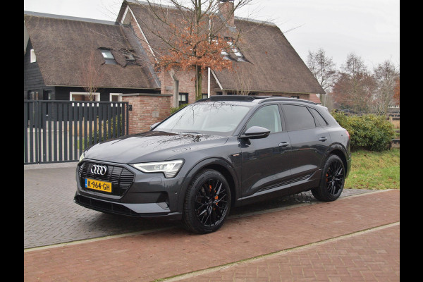 Audi e-tron 55 quattro Business edition Plus 95 kWh | SOH 95% | Panoramadak | B&O | Camera | Sfeerverlichting | Cruise Control |