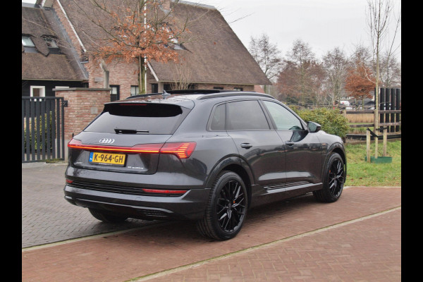Audi e-tron 55 quattro Business edition Plus 95 kWh | SOH 95% | Panoramadak | B&O | Camera | Sfeerverlichting | Cruise Control |