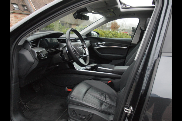 Audi e-tron 55 quattro Business edition Plus 95 kWh | SOH 95% | Panoramadak | B&O | Camera | Sfeerverlichting | Cruise Control |