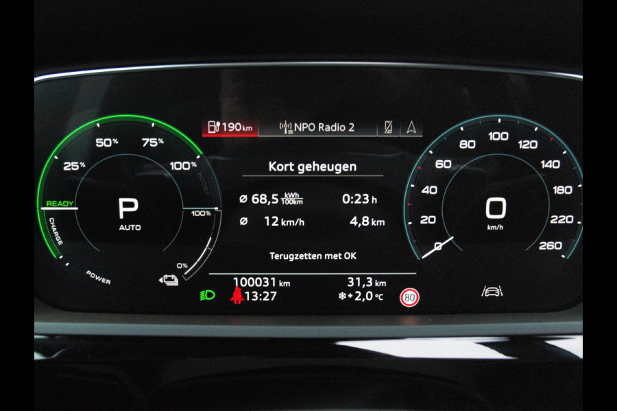 Audi e-tron 55 quattro Business edition Plus 95 kWh | SOH 95% | Panoramadak | B&O | Camera | Sfeerverlichting | Cruise Control |