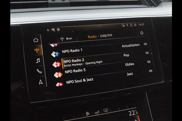 Audi e-tron 55 quattro Business edition Plus 95 kWh | SOH 95% | Panoramadak | B&O | Camera | Sfeerverlichting | Cruise Control |