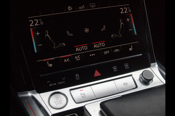 Audi e-tron 55 quattro Business edition Plus 95 kWh | SOH 95% | Panoramadak | B&O | Camera | Sfeerverlichting | Cruise Control |