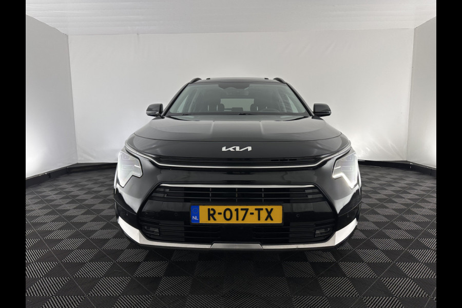 Kia Niro 1.6 GDi Hybrid DynamicPlusLine (INCL-BTW) Aut. *PANO | HEAD-UP | LEATHER | DIGI-COCKPIT | NAVI-FULLMAP | DAB | ADAPT.CRUISE | CAMERA | COMFORT-SEATS | KEYLESS | DIGI-COCKPIT | SHIFT-PADDLES | HEATED-SEATS | CARPLAY | LANE-