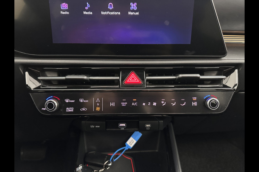 Kia Niro 1.6 GDi Hybrid DynamicPlusLine (INCL-BTW) Aut. *PANO | HEAD-UP | LEATHER | DIGI-COCKPIT | NAVI-FULLMAP | DAB | ADAPT.CRUISE | CAMERA | COMFORT-SEATS | KEYLESS | DIGI-COCKPIT | SHIFT-PADDLES | HEATED-SEATS | CARPLAY | LANE-