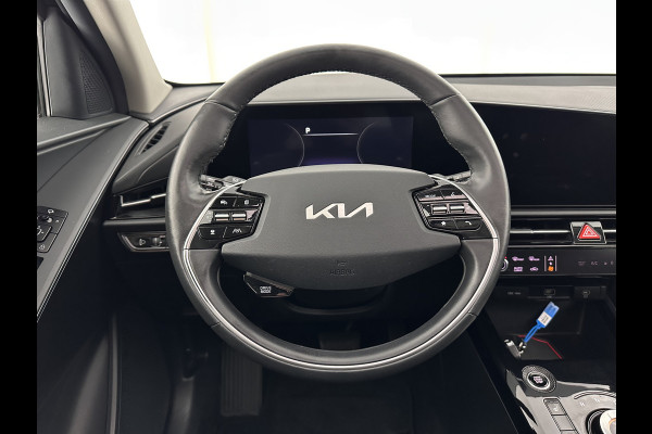 Kia Niro 1.6 GDi Hybrid DynamicPlusLine (INCL-BTW) Aut. *PANO | HEAD-UP | LEATHER | DIGI-COCKPIT | NAVI-FULLMAP | DAB | ADAPT.CRUISE | CAMERA | COMFORT-SEATS | KEYLESS | DIGI-COCKPIT | SHIFT-PADDLES | HEATED-SEATS | CARPLAY | LANE-