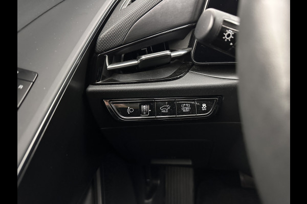 Kia Niro 1.6 GDi Hybrid DynamicPlusLine (INCL-BTW) Aut. *PANO | HEAD-UP | LEATHER | DIGI-COCKPIT | NAVI-FULLMAP | DAB | ADAPT.CRUISE | CAMERA | COMFORT-SEATS | KEYLESS | DIGI-COCKPIT | SHIFT-PADDLES | HEATED-SEATS | CARPLAY | LANE-