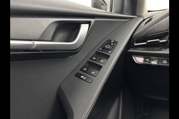 Kia Niro 1.6 GDi Hybrid DynamicPlusLine (INCL-BTW) Aut. *PANO | HEAD-UP | LEATHER | DIGI-COCKPIT | NAVI-FULLMAP | DAB | ADAPT.CRUISE | CAMERA | COMFORT-SEATS | KEYLESS | DIGI-COCKPIT | SHIFT-PADDLES | HEATED-SEATS | CARPLAY | LANE-