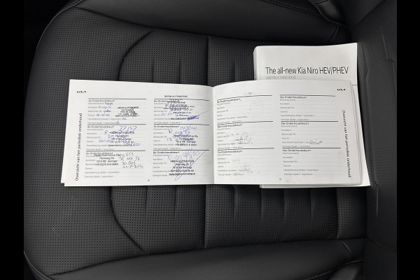 Kia Niro 1.6 GDi Hybrid DynamicPlusLine (INCL-BTW) Aut. *PANO | HEAD-UP | LEATHER | DIGI-COCKPIT | NAVI-FULLMAP | DAB | ADAPT.CRUISE | CAMERA | COMFORT-SEATS | KEYLESS | DIGI-COCKPIT | SHIFT-PADDLES | HEATED-SEATS | CARPLAY | LANE-