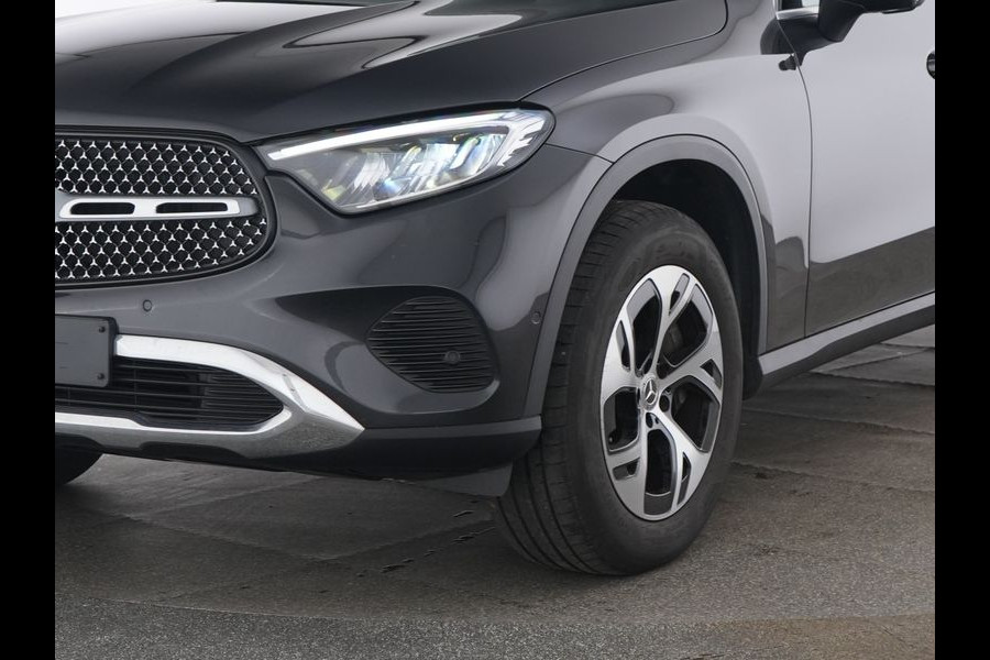 Mercedes-Benz GLC Coupé 300 e 4MATIC Plug-In Hybride Trekhaak | Alarm Klasse 3 | Rijassistentiepakket plus | Stuur en Stoelverwarming | Parkeerpakket met 360°-camera | Distronic.