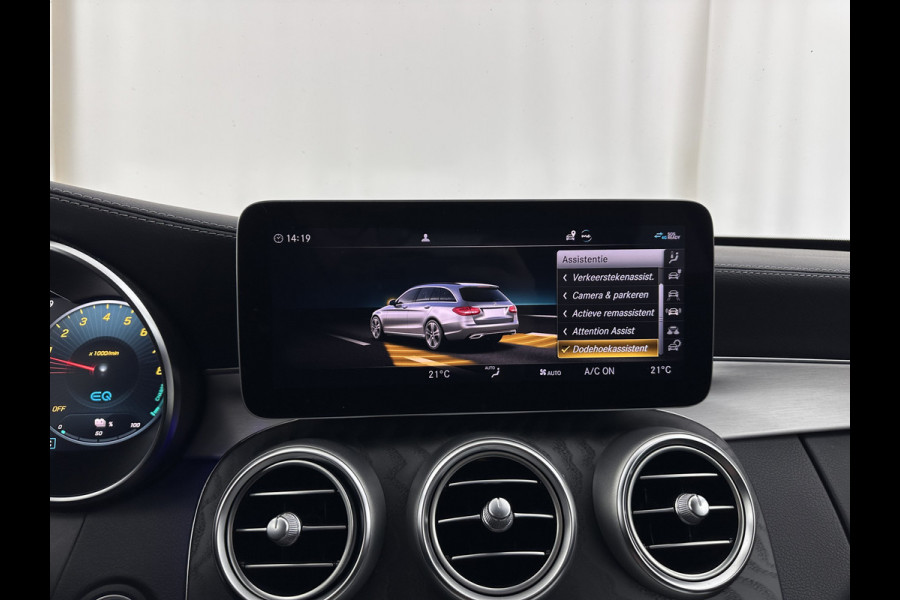 Mercedes-Benz C-Klasse Estate 300 e AMG Limited Business Solution ( Plug-in ) (INCL-BTW) Aut. *LEATHER-ALCANTARA | FULL-LED | NAVI-FULLMAP | TOPVIEW | BLINDSPOT | PREMIUM-AUDIO | DAB | CARPLAY | AMBIENTLIGHT | DIGI-COCKPIT | SPORTSEATS | TOWBAR | 18"ALU*