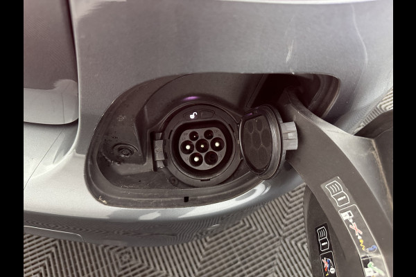 Mercedes-Benz C-Klasse Estate 300 e AMG Limited Business Solution ( Plug-in ) (INCL-BTW) Aut. *LEATHER-ALCANTARA | FULL-LED | NAVI-FULLMAP | TOPVIEW | BLINDSPOT | PREMIUM-AUDIO | DAB | CARPLAY | AMBIENTLIGHT | DIGI-COCKPIT | SPORTSEATS | TOWBAR | 18"ALU*