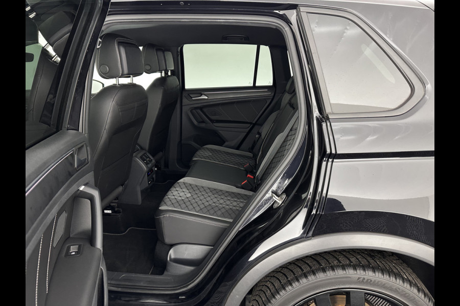 Volkswagen Tiguan 1.4 TSI eHybrid R-Line Business (INCL.BTW) *HEAD-UP | FULL-LED | ADAPTIVE-CRUISE | TOP-VIEW | KEYLESS | DIGI-COCKPIT | HEATED-COMFORTSEATS | NAV-FULLMAP | DAB+ | PRIVACY-GLASS | ECC | PDC | 20''ALU