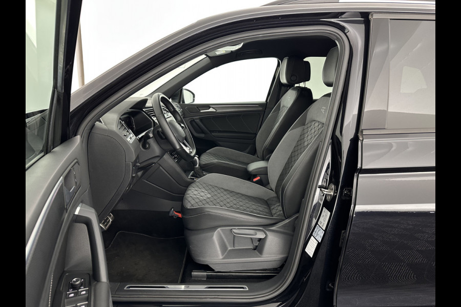Volkswagen Tiguan 1.4 TSI eHybrid R-Line Business (INCL.BTW) *HEAD-UP | FULL-LED | ADAPTIVE-CRUISE | TOP-VIEW | KEYLESS | DIGI-COCKPIT | HEATED-COMFORTSEATS | NAV-FULLMAP | DAB+ | PRIVACY-GLASS | ECC | PDC | 20''ALU