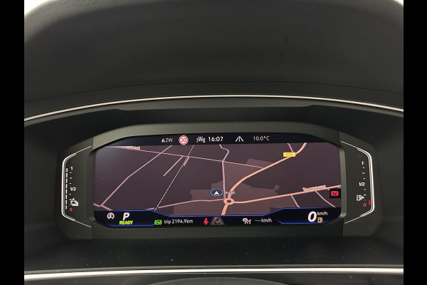 Volkswagen Tiguan 1.4 TSI eHybrid R-Line Business (INCL.BTW) *HEAD-UP | FULL-LED | ADAPTIVE-CRUISE | TOP-VIEW | KEYLESS | DIGI-COCKPIT | HEATED-COMFORTSEATS | NAV-FULLMAP | DAB+ | PRIVACY-GLASS | ECC | PDC | 20''ALU