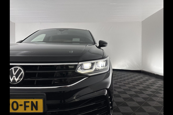 Volkswagen Tiguan 1.4 TSI eHybrid R-Line Business (INCL.BTW) *HEAD-UP | FULL-LED | ADAPTIVE-CRUISE | TOP-VIEW | KEYLESS | DIGI-COCKPIT | HEATED-COMFORTSEATS | NAV-FULLMAP | DAB+ | PRIVACY-GLASS | ECC | PDC | 20''ALU