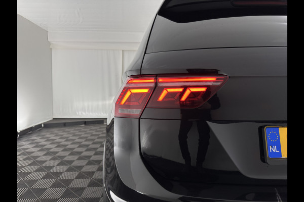 Volkswagen Tiguan 1.4 TSI eHybrid R-Line Business (INCL.BTW) *HEAD-UP | FULL-LED | ADAPTIVE-CRUISE | TOP-VIEW | KEYLESS | DIGI-COCKPIT | HEATED-COMFORTSEATS | NAV-FULLMAP | DAB+ | PRIVACY-GLASS | ECC | PDC | 20''ALU