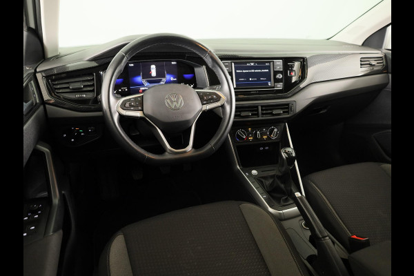 Volkswagen Polo 1.0 TSI Life 95 pk | Navigatie via App | Panoramadak | Parkeersensoren | Adaptieve cruise control | LED koplampen | Stoelverwarming |