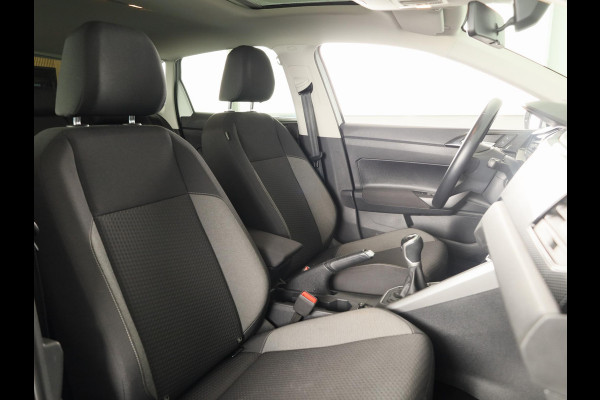 Volkswagen Polo 1.0 TSI Life 95 pk | Navigatie via App | Panoramadak | Parkeersensoren | Adaptieve cruise control | LED koplampen | Stoelverwarming |