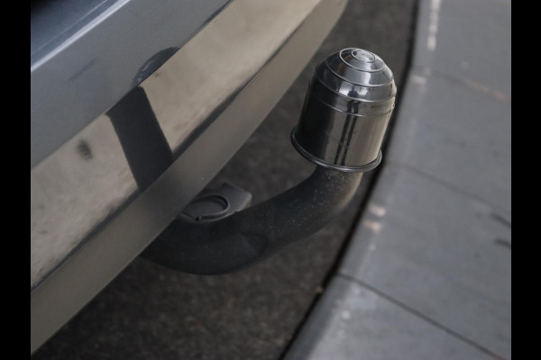 Renault Mégane 1.3 TCe Intens | Head-Up | Trekhaak | Camera | Carplay | Navigatie | Full LED | Keyless | Climate control | Cruise control | Bluetooth | Getint glas