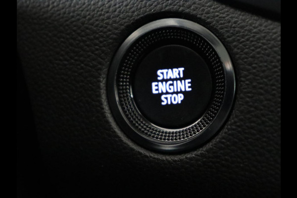 Renault Mégane 1.3 TCe Intens | Head-Up | Trekhaak | Camera | Carplay | Navigatie | Full LED | Keyless | Climate control | Cruise control | Bluetooth | Getint glas