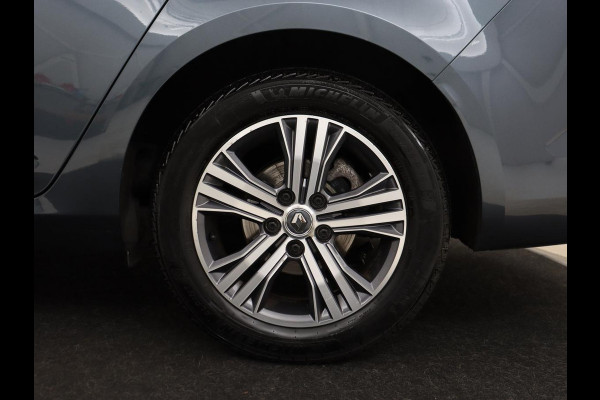 Renault Mégane 1.3 TCe Intens | Head-Up | Trekhaak | Camera | Carplay | Navigatie | Full LED | Keyless | Climate control | Cruise control | Bluetooth | Getint glas