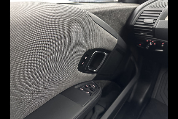 BMW i3 Basis 120Ah 42 kWh [ 3-Fase ] {SOH-100%} (INCL-BTW) *FULL-LED | NAVI-FULLMAP | COMFORT-SEATS | ECC | PDC | CRUISE | 20''ALU*