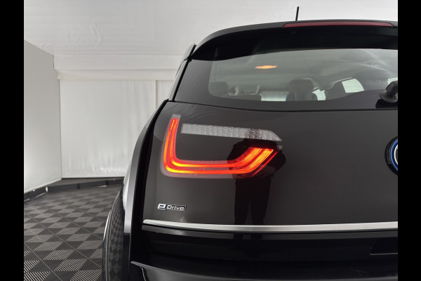 BMW i3 Basis 120Ah 42 kWh [ 3-Fase ] {SOH-100%} (INCL-BTW) *FULL-LED | NAVI-FULLMAP | COMFORT-SEATS | ECC | PDC | CRUISE | 20''ALU*