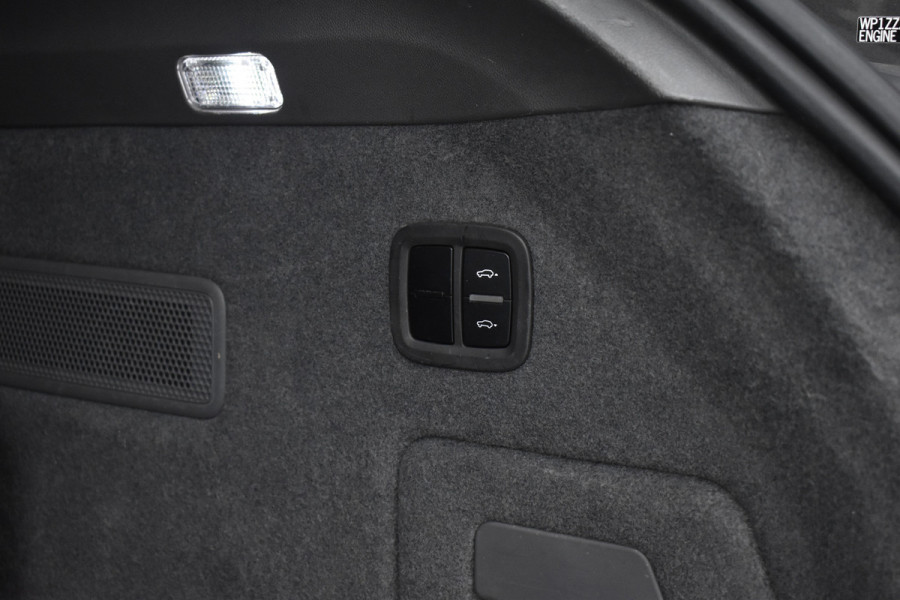 Porsche Cayenne Coupé 3.0 E-Hybrid 462pk SportDesign Techart | Pano | ACC | 22'' Wielen | PDLS+ Matrix | Alcantara dakhemel | Matrix PDLS+ |