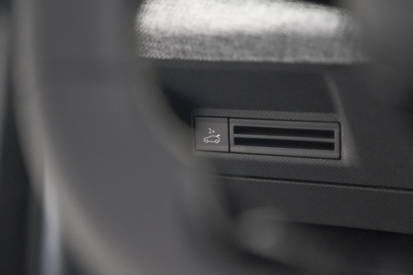 Peugeot 5008 HYbrid 145 e-DCS6 GT | Panoramadak | Camera | Elektrische Achterklep | Adaptieve Cruise Control