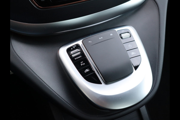Mercedes-Benz Eqv 300 90 kWh Soh 97,3 % - 8 Peroons - Vol Opties - Pano - Luchtvering - Leder