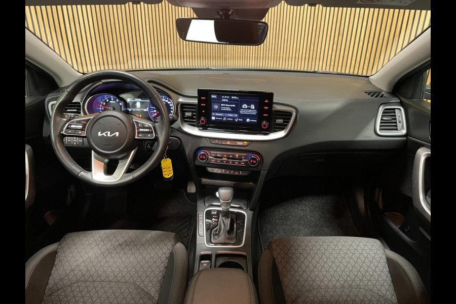 Kia Ceed Sportswagon 1.5 T-GDi DynamicLine|160PK|AUTOMAAT|TREKHAAK|ACC|CARPLAY+ANDROID|STOEL+STUURVERW|CAMERA|CLIMA+CRUISE|1e EIG|