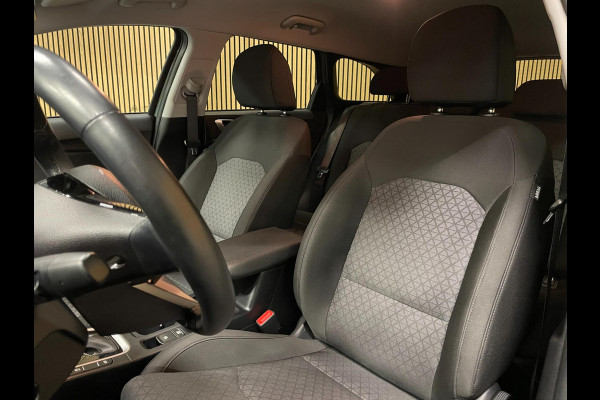 Kia Ceed Sportswagon 1.5 T-GDi DynamicLine|160PK|AUTOMAAT|TREKHAAK|ACC|CARPLAY+ANDROID|STOEL+STUURVERW|CAMERA|CLIMA+CRUISE|1e EIG|
