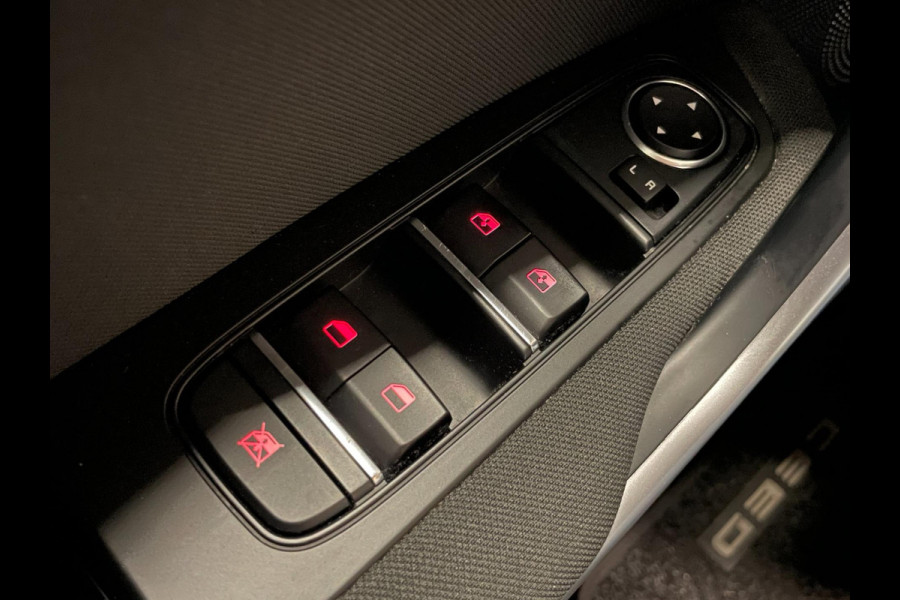 Kia Ceed Sportswagon 1.5 T-GDi DynamicLine|160PK|AUTOMAAT|TREKHAAK|ACC|CARPLAY+ANDROID|STOEL+STUURVERW|CAMERA|CLIMA+CRUISE|1e EIG|