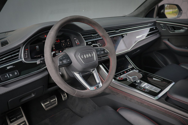 Audi RSQ8 RS Q8 quattro | RS DYNAMIC PACK 305KM/H | KERAMISCH | B&O 3D | 4W-BESTURING | PANORAMADAK | STOELKOELING/VERWARMING/MASSAGE | 23 RSQ8