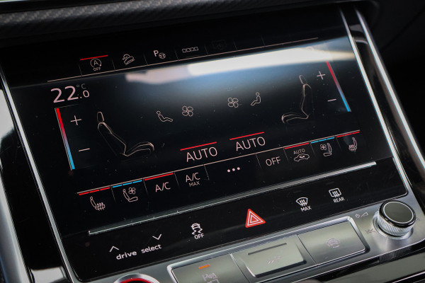 Audi RSQ8 RS Q8 quattro | RS DYNAMIC PACK 305KM/H | KERAMISCH | B&O 3D | 4W-BESTURING | PANORAMADAK | STOELKOELING/VERWARMING/MASSAGE | 23 RSQ8