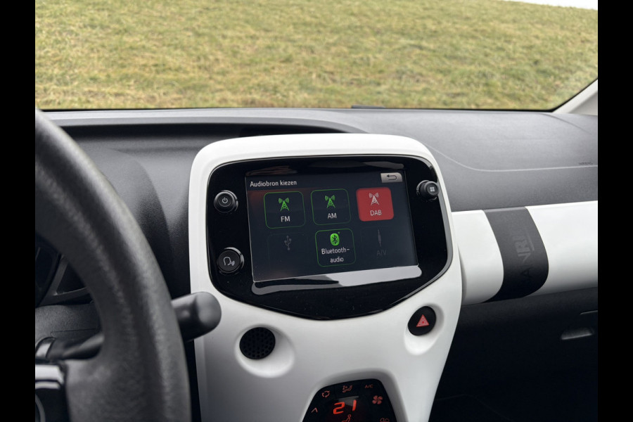 Citroën C1 1.0 VTi Urban Ride Apple Carplay | Achteruitrijcamera | Climatecontrol | BTW Auto