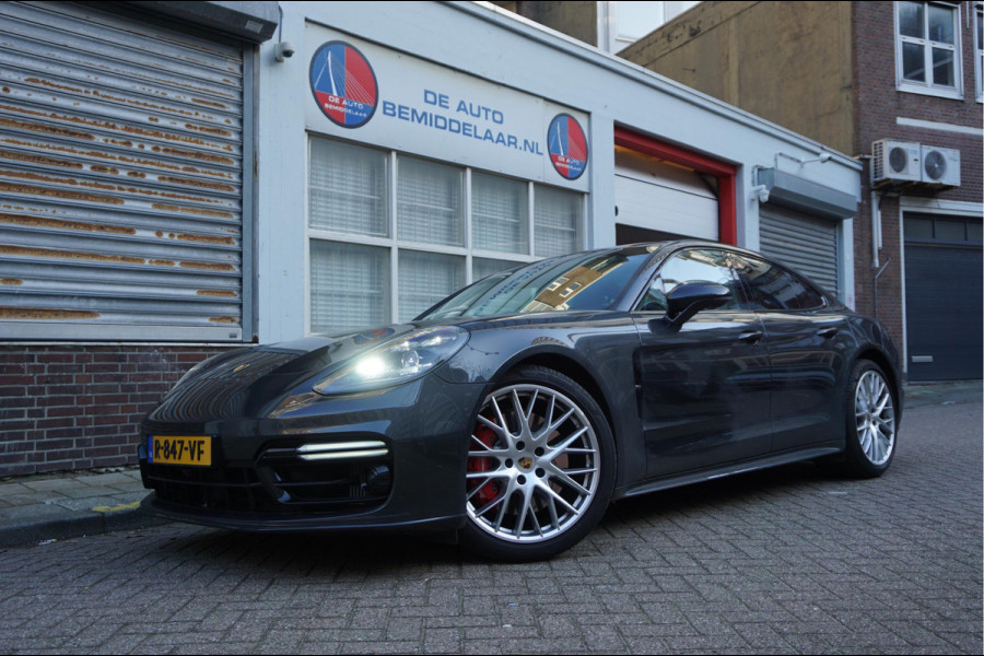 Porsche Panamera 4.0 GTS V8 BiTurbo | Sport Chrono | Luchtvering | Panoramadak | Adaptive + Lane | 4x Memory Verwarming Koeling | Soft close | Sfeerverlichting | Nieuwprijs ca € 226.000,-