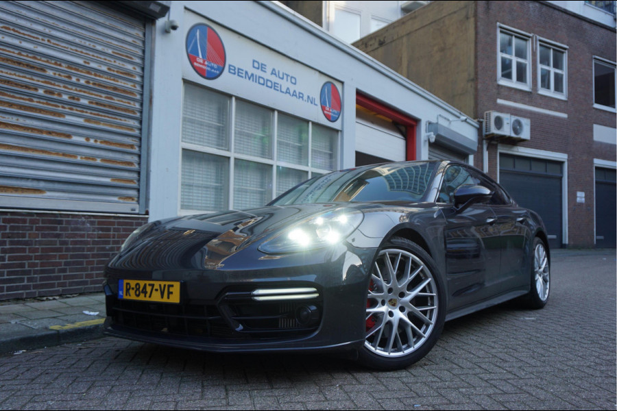 Porsche Panamera 4.0 GTS V8 BiTurbo | Sport Chrono | Luchtvering | Panoramadak | Adaptive + Lane | 4x Memory Verwarming Koeling | Soft close | Sfeerverlichting | Nieuwprijs ca € 226.000,-