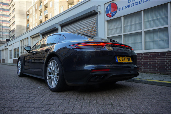 Porsche Panamera 4.0 GTS V8 BiTurbo | Sport Chrono | Luchtvering | Panoramadak | Adaptive + Lane | 4x Memory Verwarming Koeling | Soft close | Sfeerverlichting | Nieuwprijs ca € 226.000,-