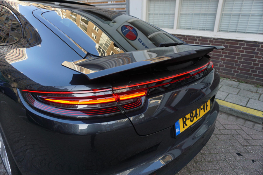 Porsche Panamera 4.0 GTS V8 BiTurbo | Sport Chrono | Luchtvering | Panoramadak | Adaptive + Lane | 4x Memory Verwarming Koeling | Soft close | Sfeerverlichting | Nieuwprijs ca € 226.000,-