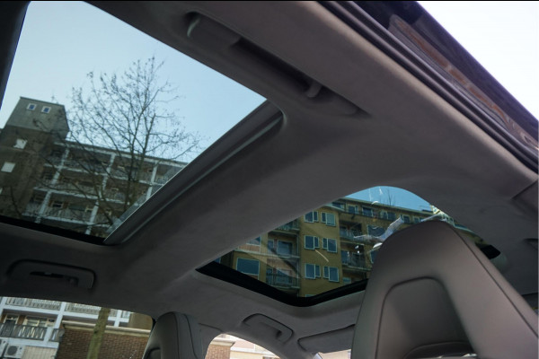 Porsche Panamera 4.0 GTS V8 BiTurbo | Sport Chrono | Luchtvering | Panoramadak | Adaptive + Lane | 4x Memory Verwarming Koeling | Soft close | Sfeerverlichting | Nieuwprijs ca € 226.000,-