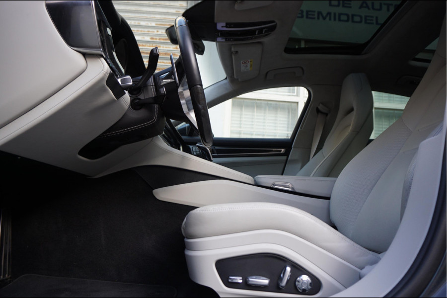 Porsche Panamera 4.0 GTS V8 BiTurbo | Sport Chrono | Luchtvering | Panoramadak | Adaptive + Lane | 4x Memory Verwarming Koeling | Soft close | Sfeerverlichting | Nieuwprijs ca € 226.000,-